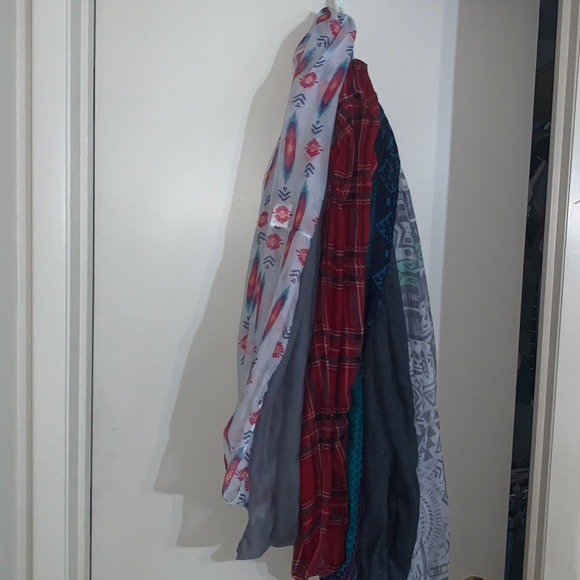 Lot of 6 lightweight infinity scarves - Picture 2 of 6